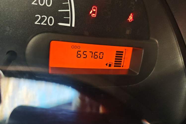 Used Nissan Sunny 2015 1.5XE Manual Comfort Edition
