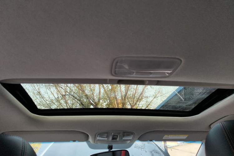 Used Hyundai Elantra (6th Generation / Lingdong) 2016 1.6L Automatic ZhiXuan – Elite Version Headliner