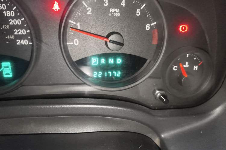 Used Jeep Compass 2011 2.0L two-wheel drive sport version
