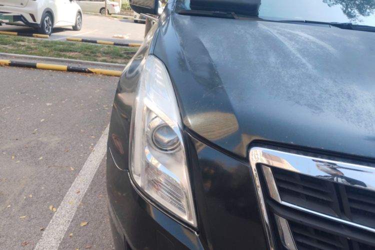 Used Cadillac XTS 2014 28T Comfort Version Right Front Headlight