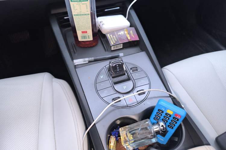 Used BYD Seal 06 New Energy 2024 DM-i 80KM Luxury Model Gear Lever