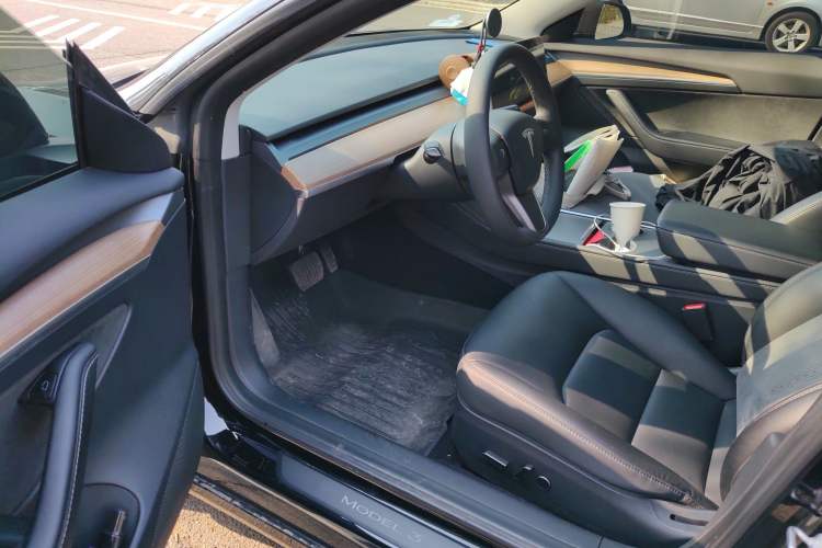 Used Tesla Model 3 2022 Rear-Wheel-Drive Version