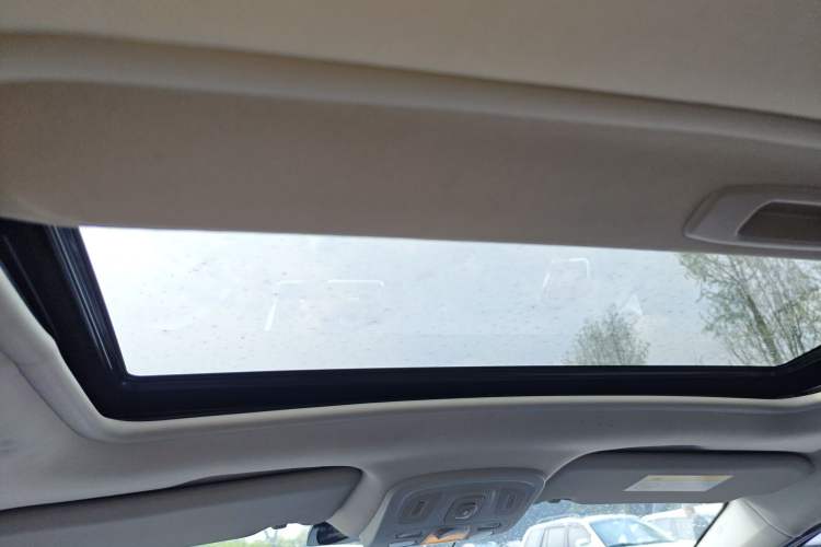 Used Citroen C4L 2013 1.8L Automatic Jingzhi Edition
