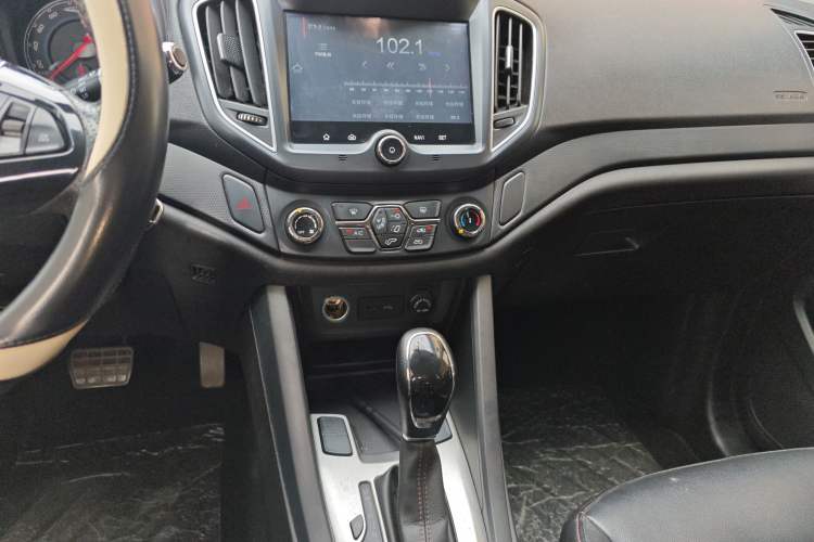 Used Cowin X5 2017 2.0L CVT Luxury Version Audio And AC Panel