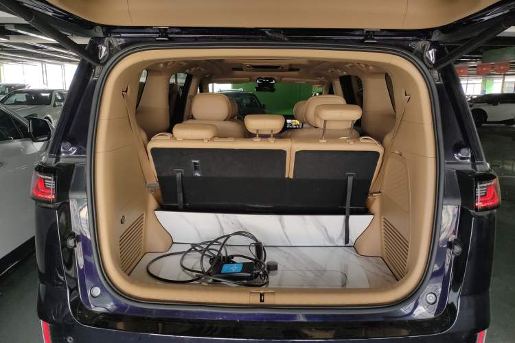 Used VOYAH Dream 2024 PHEV Ultra-Long Range Flagship Edition