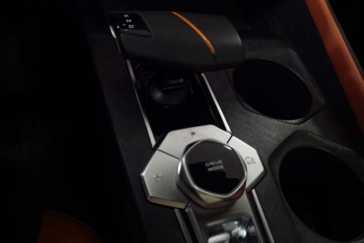 Used CHANGAN UNI-V 2023 1.5T Sport Edition Gear Lever