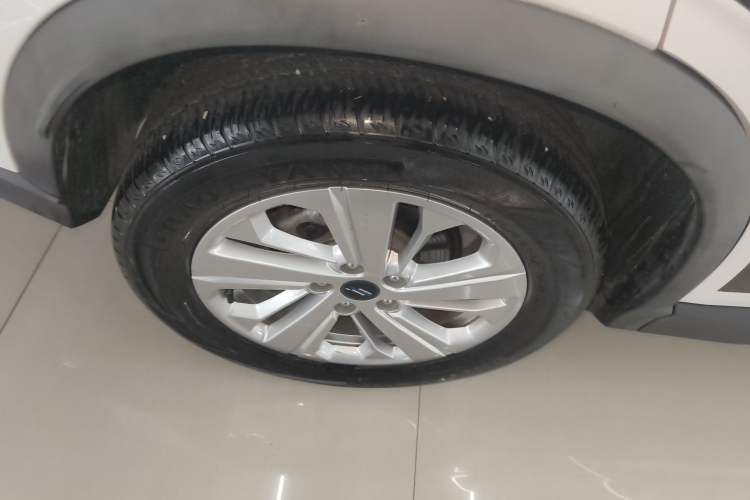 Used Oshan X5 2021 Revised Version 1.6L Manual Luxury Edition
