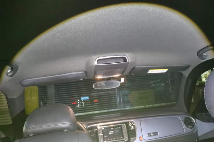 Used Volkswagen Beetle 2018 180TSI Yile Model Headliner