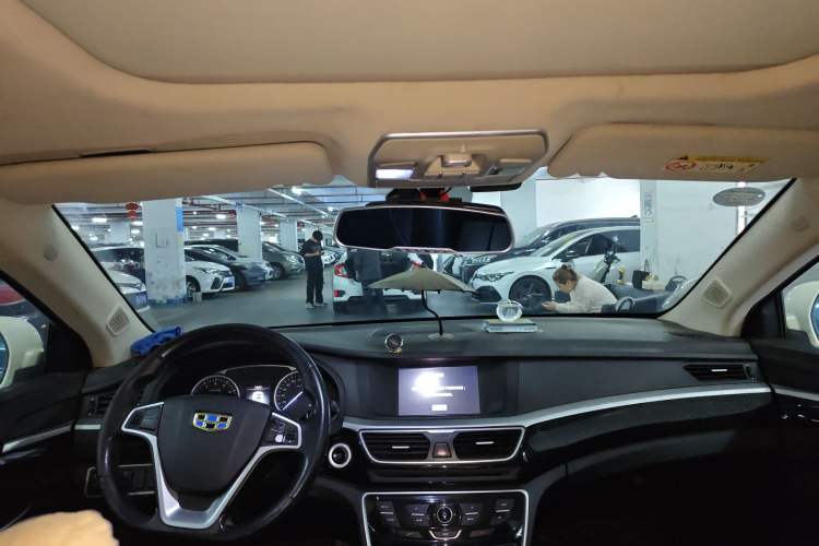 Used Geely Auto Emgrand GT 2015 2.4L Luxury Model Headliner