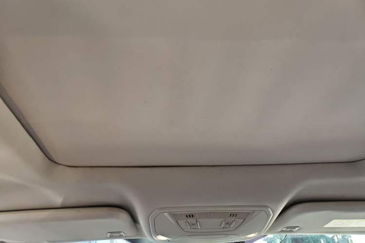 Used Ford Kuga 2019 EcoBoost 180 Two-Wheel-Drive Titanium Plus Model China V Standard
