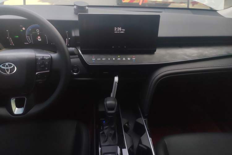 Used Toyota Camry 2024 Dual-Motor 2.0 HE Elite Edition
