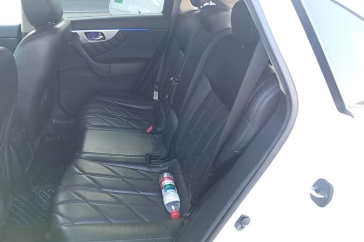 Used Infiniti FX 2011 FX35 Supreme Edition
