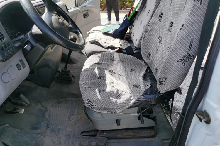 Used Ford Classic Transit 2013 2.8T Diesel Van Short Wheelbase Mid-Roof Model JX493ZLQ3A Left Front Seat