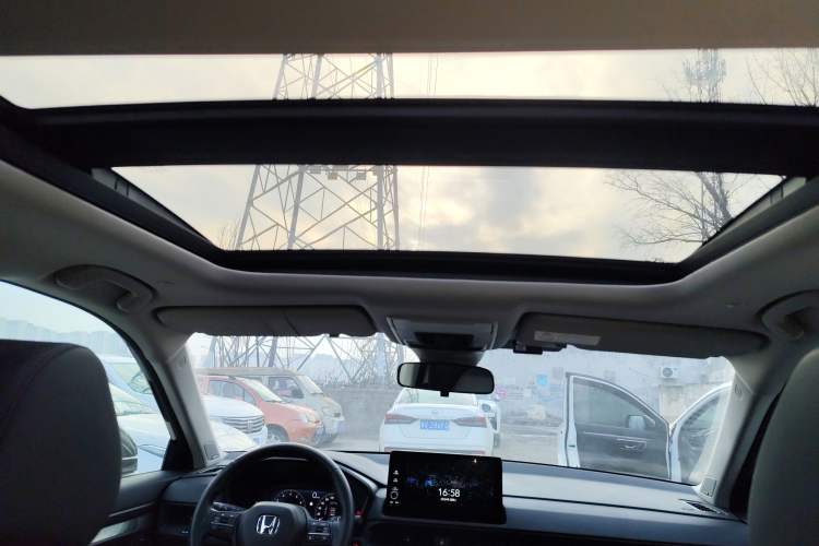 Used Honda Breeze 2025 240TURBO Two-Wheel-Drive Prestige Edition 5 Seats
