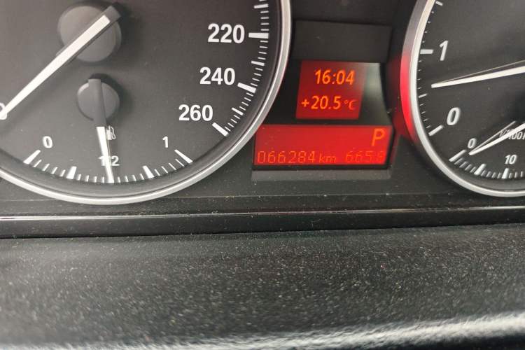 Used BMW X1 2014 sDrive20i X Design Package
