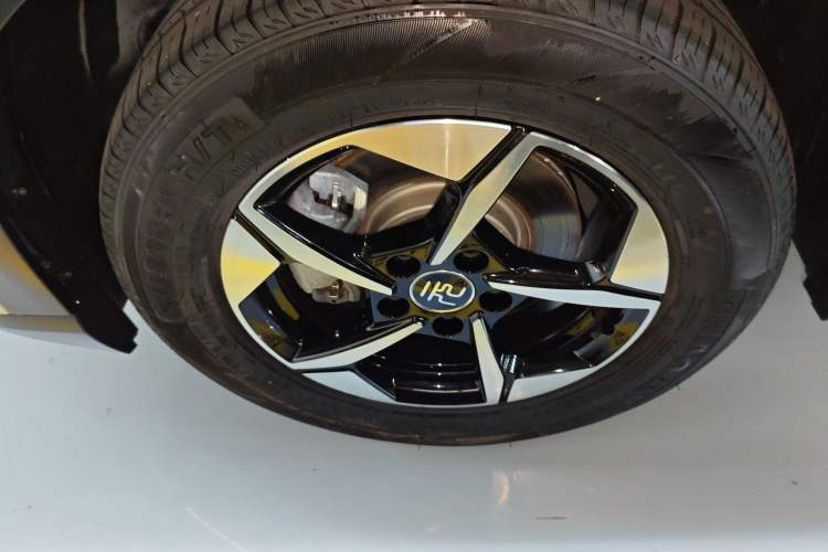 Used BYD Yuan UP 2024 401KM Beyond Edition Exterior 4