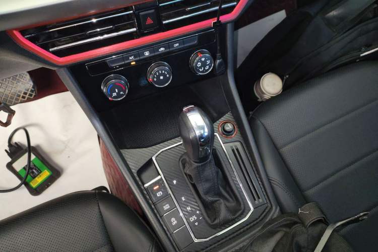 Used Volkswagen Lavida 2022 1.5L Automatic Comfort Edition Gear Lever