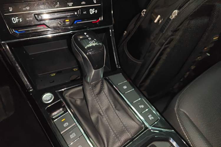 Used Volkswagen Passat 2022 330TSI Starry Luxury Edition
