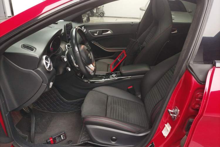 Used Mercedes-Benz CLA 2018 CLA 220 4MATIC Left Front Seat