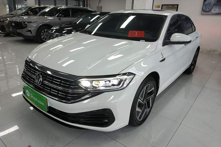 Used Volkswagen Sagitar 2025 Revised 300TSI DSG Excellence Edition