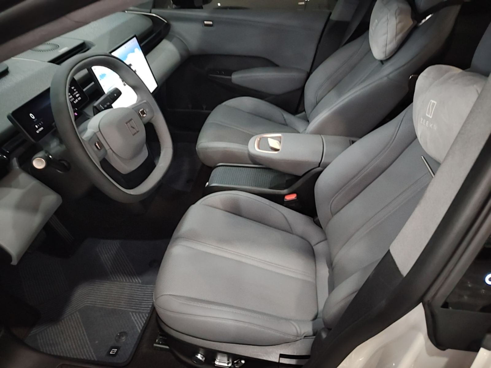 Zeekr X 2023 Rear-Drive ME Version 5 Seats — снимка 17