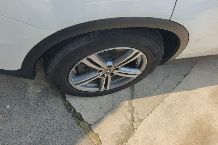 Used Mercedes-Benz GLC 2020 Facelifted GLC 260 L 4MATIC Dynamic Edition Right Rear Wheel Hub