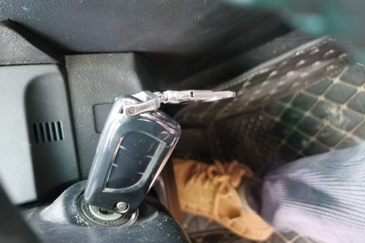 Used Toyota Reiz 2013 2.5V Elite Edition Vehicle Key