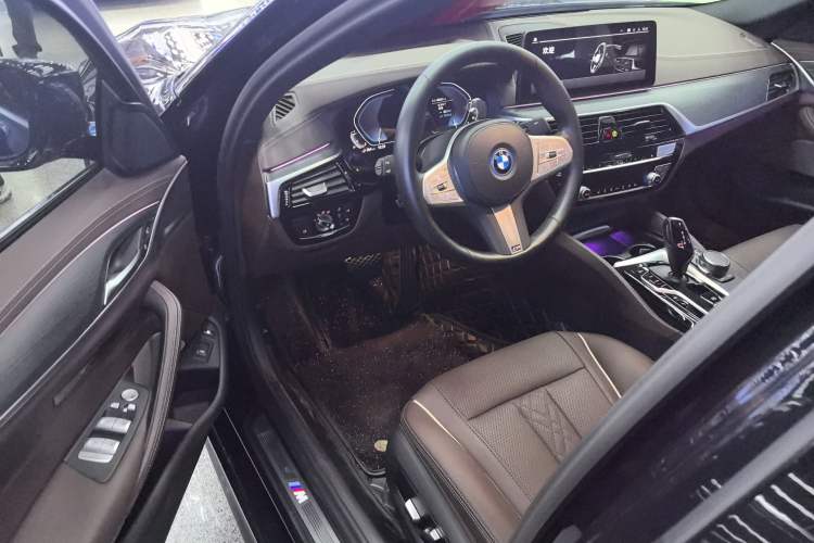 Used BMW 5 Series New Energy 2022 Restyled 535Le M Sport Package Driver Seat