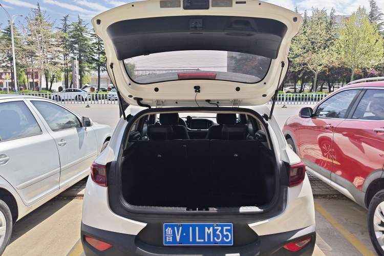 Used Kia kx1 Stonic 2021 1.4L Automatic Fun Edition Trunk