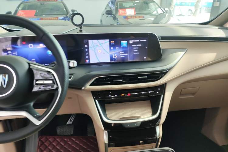 Used Buick GL8 New Energy 2025 Lu Shang Smart Enjoyment Edition 7-Seater Audio And AC Panel