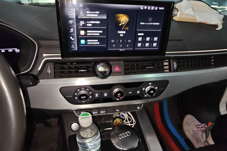 Used Audi A4L 2020 40 TFSI Fashion Dynamic Model Audio And AC Panel