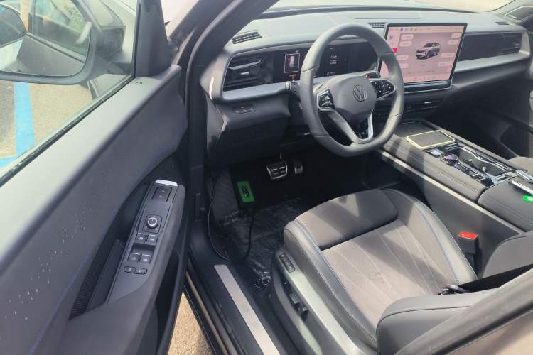 Used Volkswagen Teramont 2025 Tiguan Pro 450TSI Four-Wheel Drive Summit Edition