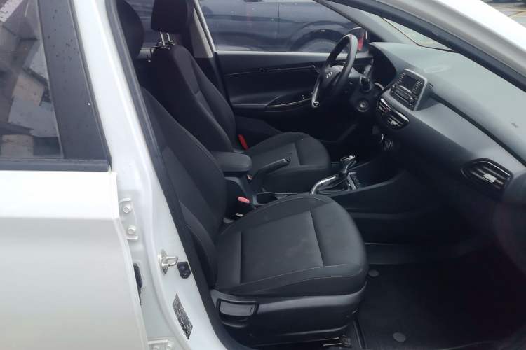 Used Hyundai Celesta 2020 1.6L Automatic GL Enjoyable Edition
