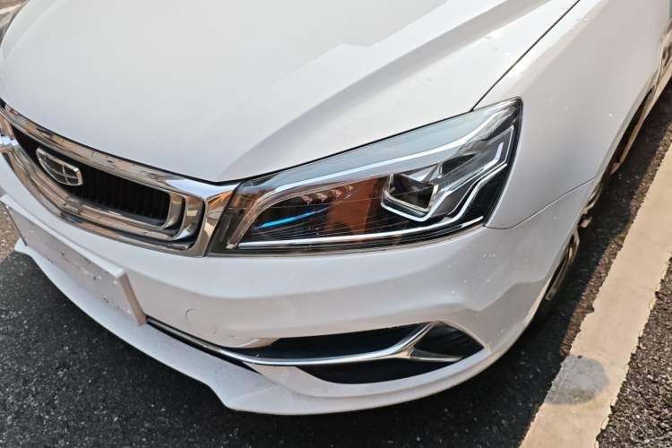 Used Geely Auto Emgrand 2019 Leading Edition 1.5L CVT Upward-Connected Model China VI Standard Left Front Headlight