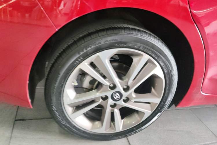 Used Hyundai Elantra (6th Generation / Lingdong) 2016 1.6L Automatic ZhiXuan – Elite Version