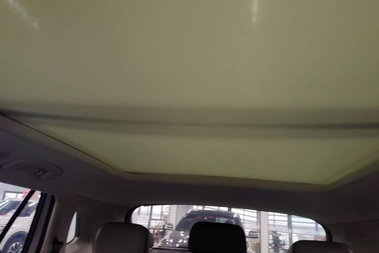 Used Volkswagen Tayron 2023 300TSI Two-Wheel-Drive Luxury Plus Advanced Edition