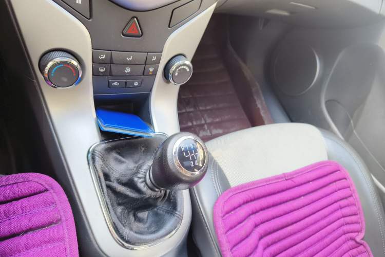 Used Chevrolet Cruze 2014 1.6L SL Millionth Anniversary Edition MT
