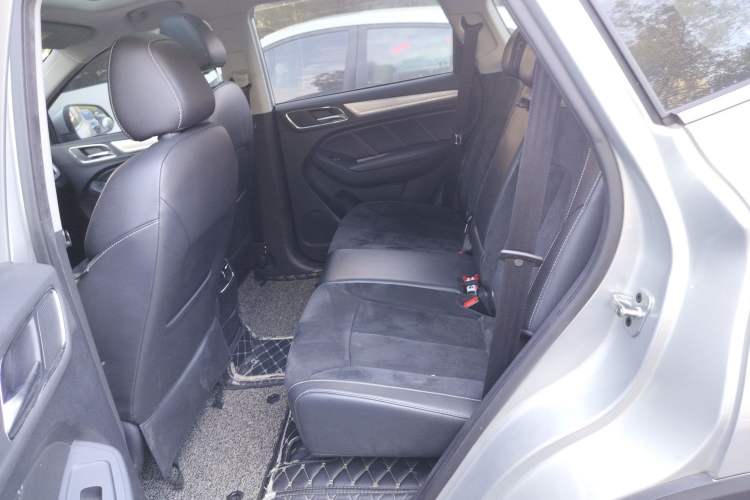 Used Roewe RX5 New Energy 2017 eRX5 50T Hybrid Connected Prestige Flagship Edition
