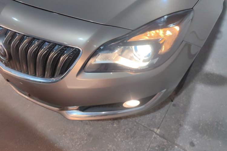 Used Buick Regal 2014 2.0L Leading Fashion Edition