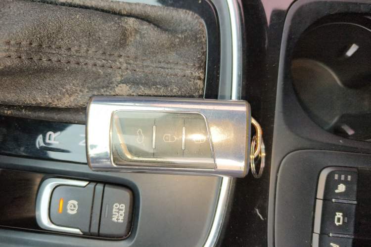 Used GAC Trumpchi GS4 2018 235T Automatic Two-Wheel Drive Luxury Smart Connectivity Version Vehicle Key