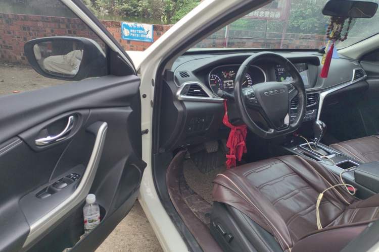 Used Venucia T90 2017 2.0L CVT Smart Edition Driver Seat