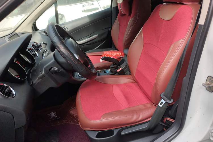 Used Peugeot 408 2013 2.0L Automatic Comfort Edition
