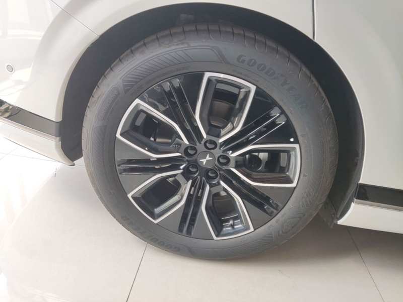 Used XPeng G9 2025 725 with Ultra-Long Range Max — 25