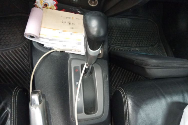 Used Honda Civic 2012 1.8L automatic luxury edition Gear Lever