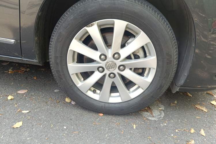 Used Buick GL8 2018 28T Luxury Model China VI Standard
