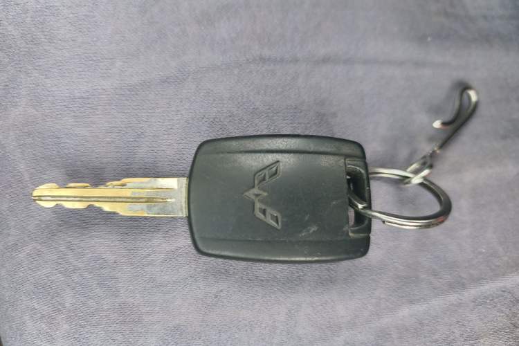Used Wuling Rongguang V 2016 1.2L Practical Version Vehicle Key