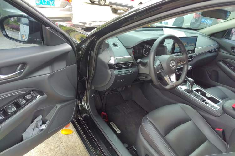 Used Nissan Teana 2022 2.0L XL-TLS Enjoyment Edition
