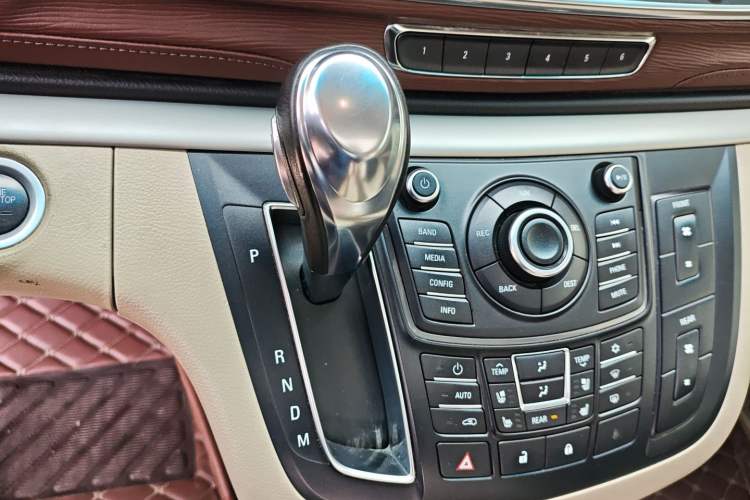 Used Buick GL8 2014 3.0L XT Luxury Business Flagship Edition Gear Lever