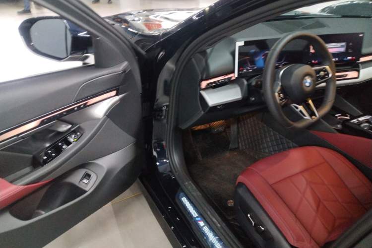 Used BMW 5 Series 2025 525Li M Sport Package
