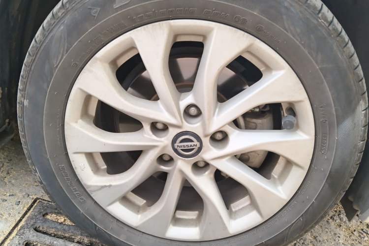 Used Nissan Sylphy 2019 1.6XV CVT Smart Connect Luxury Edition China VI Standard Right Front Wheel Hub